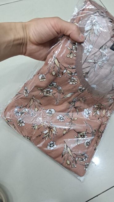 Gündəlik donlar: Namaz donlari razmer 46 dan 60 razmere kimi var,metrolara pulsuz — 14