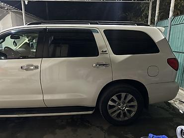 range rover 2025: Toyota Sequoia: 2010 г., 5.7 л, Автомат, Бензин, Внедорожник — 4