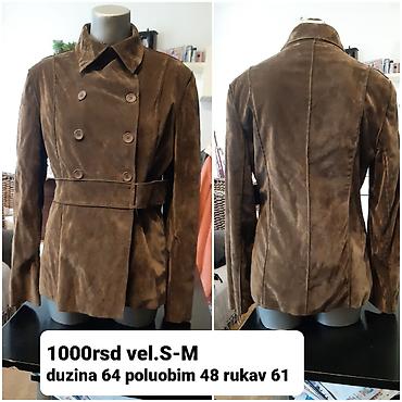 pull and bear kengur jakne: Ženski dvoredni kaput/blejzer od mekanog mikroseuda u braon boji — 1