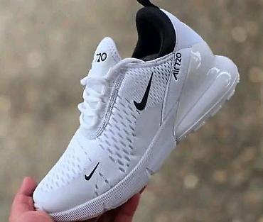Air 720
Cena 3600dinara 
Br 36-41
💋