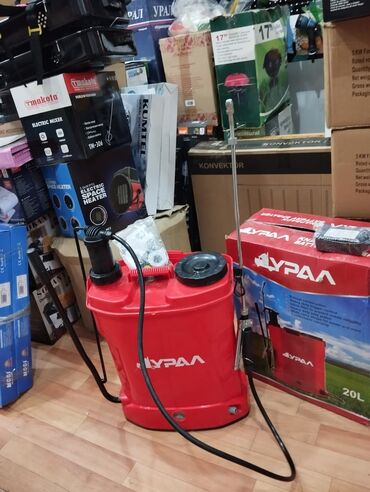 Dərman səpən aparatlar: Derman vuran aparat 20 litr zaryadka ilə işləyir Dezinfeksiya aparatı — 10