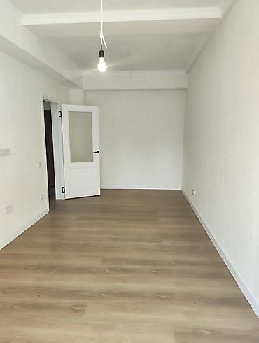 Продажа квартир: 1 комната, 37 м², ул. Ден Сяопина / Фучика Элитка, 4 этаж, Евроремонт — 3