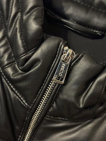 Kurtkalar: Kurtka, Bolonka, Qış, Guess, S — 5