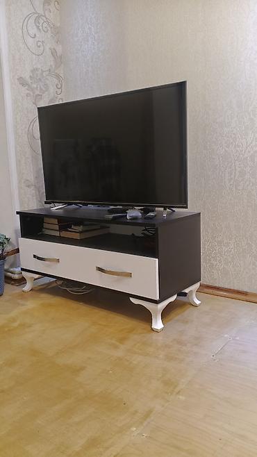 modern stol stullar: Qonaq otağı üçün mebel dəsti - Rəng: qara-ağ, qızılı rəngdə metal — 1