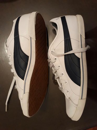 Ženska patike i atletske cipele: Patike zenske Puma
br.38/1/2gaziste 24,5 cm na lalafo.rs - slika 3 Patike zenske Puma
br.38/1/2gaziste 24,5 cm - Nis - slika 3