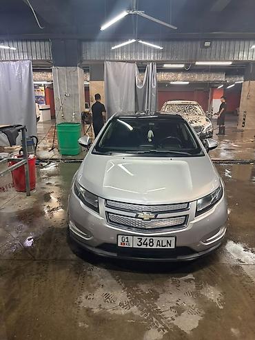 порте: Chevrolet Volt: 2012 г., Гибрид, Хэтчбэк — 2