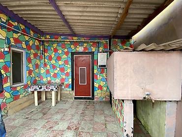 Həyət evləri və villaların satışı: Həyət evi və həyət sahəsi - Geniş, hündür darvazalı giriş. Darvaza — 3