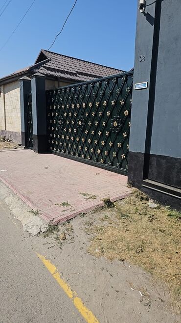 дом продажа бишкек: 200 кв. м, 6 бөлмө
