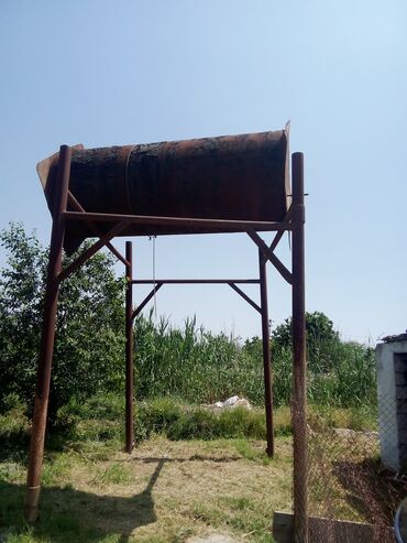 Baklar və çənlər: Bak, Metal, 3500 l l, İşlənmiş, Ünvandan götürmə