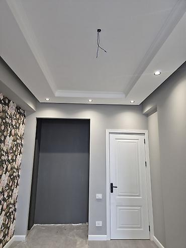 Təmir işləri: - Daxili dizayn: açıq-boz və ağ tonlarda müasir üslub, hamar divar — 13