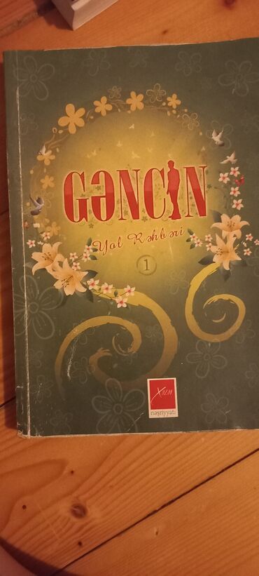 Dini kitablar: Dini mövzularda müxtəlif kitablar paketi
her biri 2 manat — 8