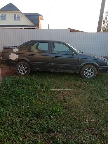 авто полироль: Volkswagen Passat: 1989 г., 1.8 л, Механика, Бензин, Седан — 2