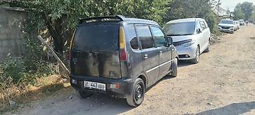 арзан матиз 1: Daihatsu Move: 2001 г., 1 л, Кол менен иштөөчү, Бензин, Вэн/Минивэн — 7