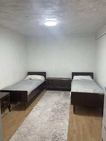 одноместные кровати: Комната c двумя односпальными кроватями - Две раздельные кровати с — 1