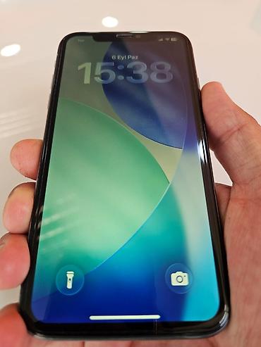Salam telefon ela vezıyetdedır.zavod telefondur bır tek ekran deyişib