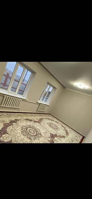 Үйлөрдү ижарага берүү: 58 м², 3 бөлмө, Мадина, Чогуу жашоосу жок — 2