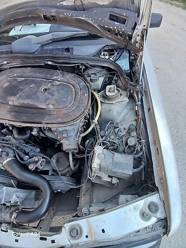 mercedes 180 b: Mercedes-Benz 190 (W201): 2 l | 1989 il Sedan — 8