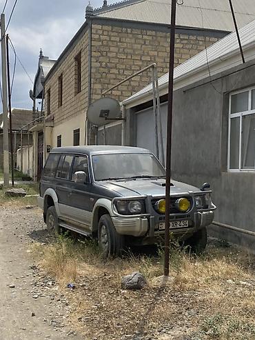mitsubishi chariot: Mitsubishi Pajero: 2.8 l | Ofrouder/SUV — 2