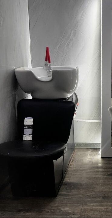 стол трансформер 2 в 1: Парикмахерская мойка с креслом - Чаша из белой сантехнической