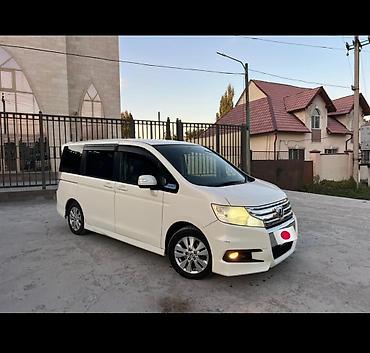 step wgn: Honda Stepwgn: 2010 г., 2 л, Бензин, Минивэн — 3