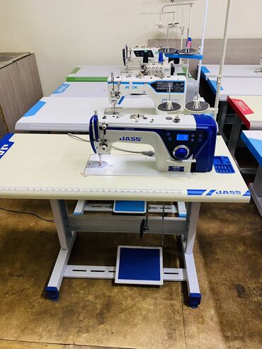 бытовая техника: Швейная машина Китай