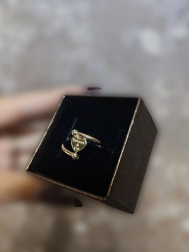 bezek: Üzük, Tiffany, Sarı qızıl, 585 Əyar, Qaşsız — 1