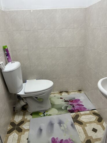 Посуточная аренда домов: Г Манас(Джалалабад) район ГОРБОЛЬНИЦА, центральная улица Просторный — 8