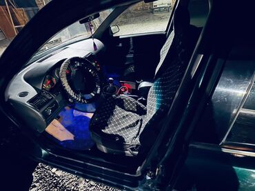 Ford: Ford Mondeo: 2002 г., 1.8 л, Механика, Седан — 8