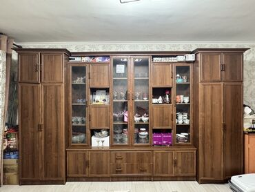 мебель старая: Гарнитур для зала, Б/у, Шкаф, Дерево, Самовывоз