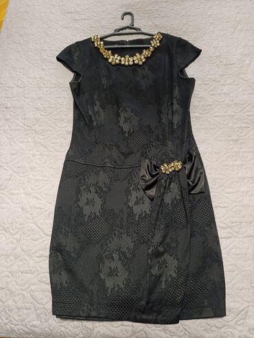 Dəstlər, kostyumlar: Qadın geyimləri dəsti – 4 müxtəlif model 1) İki hissəli dəst - Üst — 7