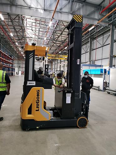 Погрузчики: Погрузчик, LiuGong, 2024 г., Колесный, Вилочный — 20