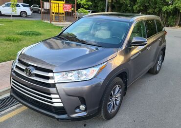 боковой грабиль: Toyota Highlander: 2018 г., 3.5 л, Автомат, Бензин, Кроссовер