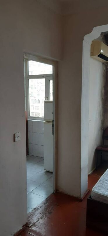 Uzunmüddətli kirayə mənzillər: Əcəmi metrosunun yanında, orta təmirli iki otaq, razdel, 5 mərtəbənin — 8