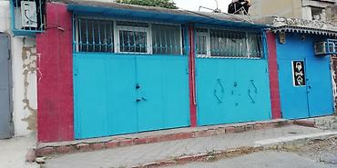 internet klub satilir: 2 bitişik qaraj satılır. 3 faza işıqı var. Qabaq kompyuter salonu — 2