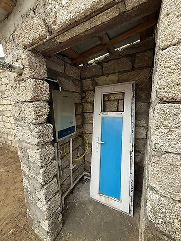 ayna sultanova kiraye ev: Buzovna, Vişnovka ərazisində 2 otaqlı həyət evi kirayə verilir. Tezə — 4