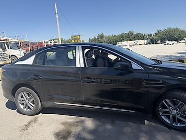 byd e9 2025: BYD : 2025 г., Автомат, Электромобиль, Седан — 3