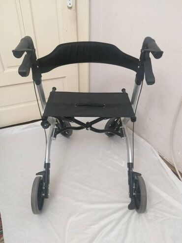 Hodalice, štake, štapovi za hodanje, kolica za hodanje: Nemacka aluminijumska hodalica-setalica, sa 4 tocka, marke ROLLATOR — 2
