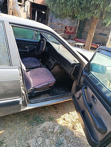 Audi: Audi 100: 1990 г., Механика, Седан — 1