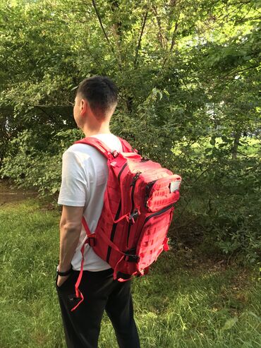 школьный рюкзак: Походный, туристический школьный да и вообще очень качественный