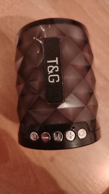 maqintafon kalonka satisi: İşlənmiş Air Music Kolonka, Növ - Bluetooth, rəng - Qara