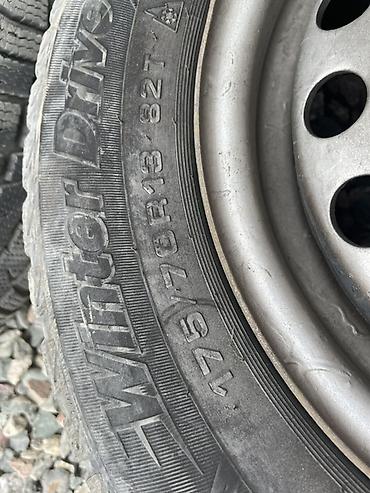 Комплект из 4 зимних колес в сборе на штампованных стальных дисках