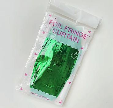 пленка фото: Фольгированная занавеска с бахромой для декора праздников — Foil — 9