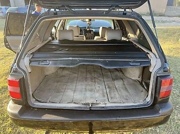 Унаа: Volkswagen Passat Variant: 1995 г., 1.8 л, Кол менен иштөөчү, Бензин, Универсал — 3