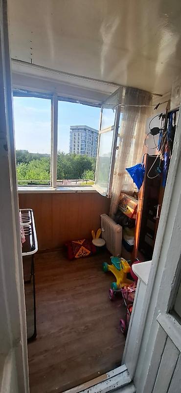 3 микрорайон: 3 комнаты, 58 м², 3 мкр 104 серия, 4 этаж, Старый ремонт — 4