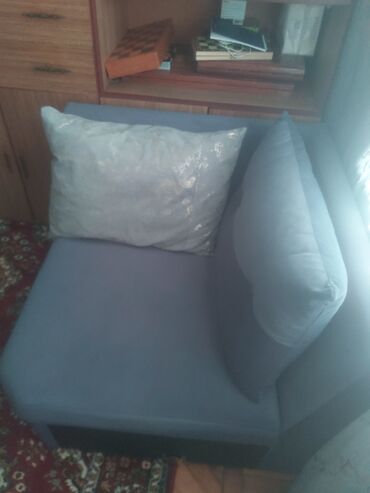 Kreslolar: İşlənmiş, Kreslo-oturacaq, Parça, Çatdırılma yoxdur — 2