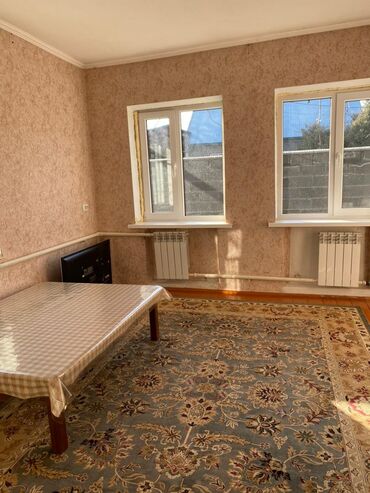 беловодское дома: 52 м², 4 комнаты, Старый ремонт Без мебели
