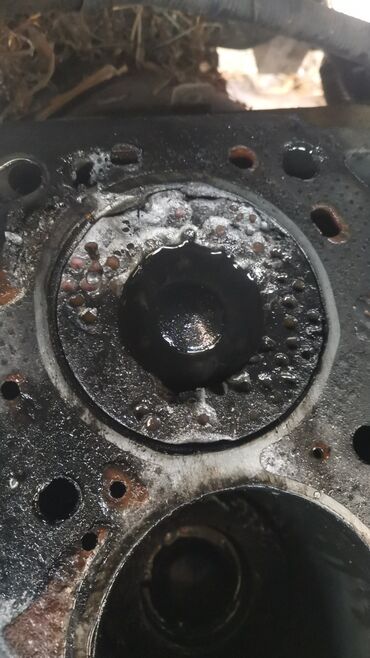 Двигатели, моторы и ГБЦ: Шестью, распредвалы в ГБЦ. - Турбонаддув (турбокомпрессор в комплекте — 4