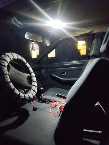 Audi: Audi 80: 1988 г., Механика, Седан — 10