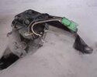 nodi auto: MOTOR ZADNJEG BRISAČA ZA RENAULT SCENIC OD 1999. DO 2003. GOD. | — 1