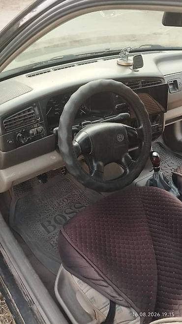 Volkswagen Golf: 1992 г., Механика, Хэтчбэк — 5